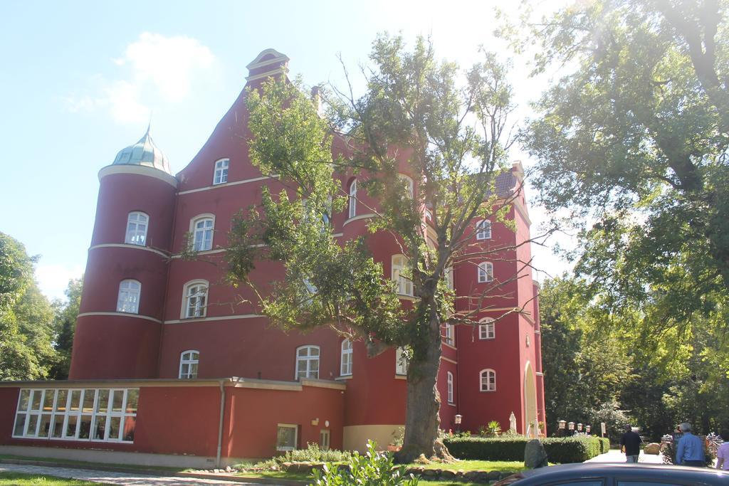 Hotel Schloss Spyker Glowe Exteriör bild